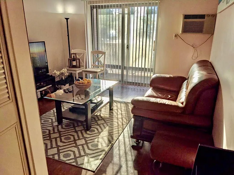 179 Presidents Ln — Photo 2
