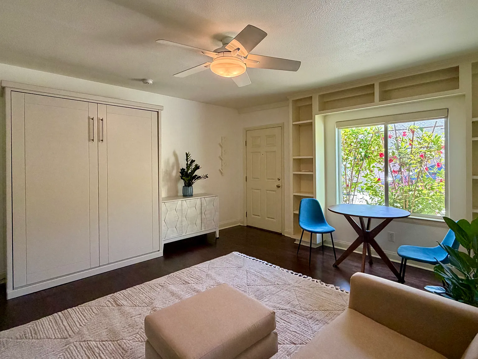 Studio, 522 sqft, $2,200 — Photo 3
