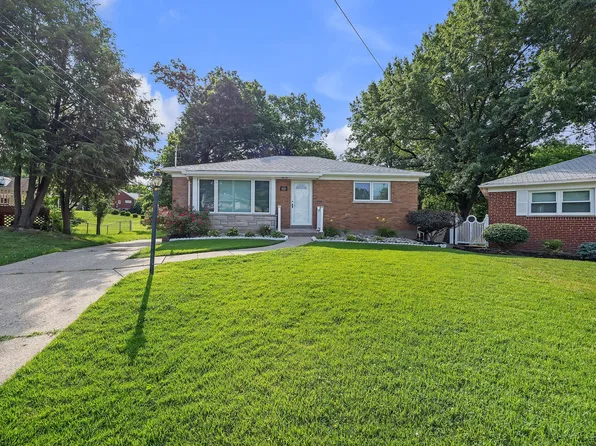 2401 Pinwood Ln, Cincinnati, OH 45239