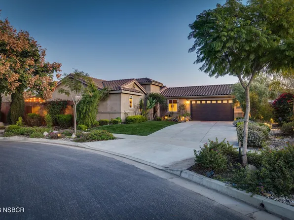 1888 Camden Ln, Santa Maria, CA 93454