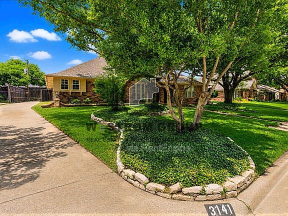 2nd image of 3141 Oakdale Dr