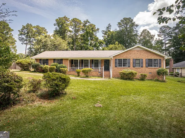 2252 Timber Ln, Snellville, GA 30078