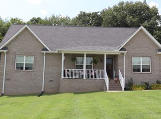 205 Mockingbird Ln, Hartsville, TN 37074