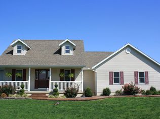 5231 Baker Rd, Salem, IL 62881