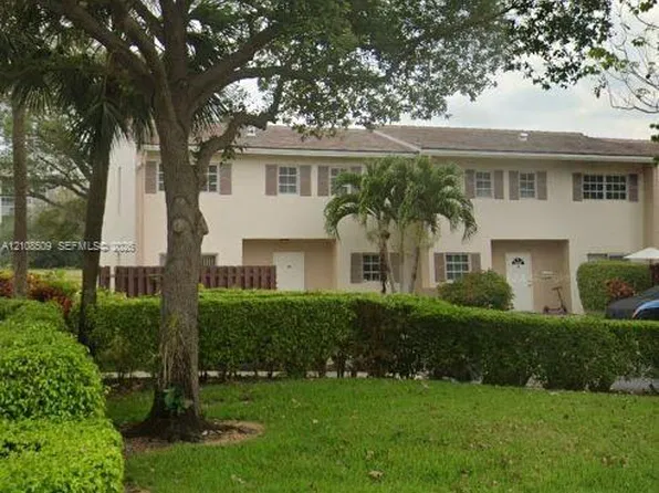 2741 S Palm Aire Dr #2741, Pompano Beach, FL 33069
