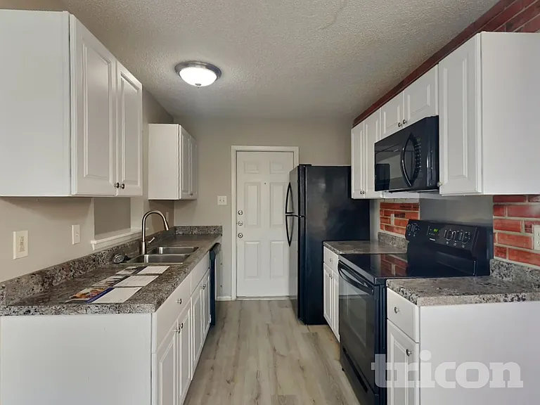 5223 Tom Stafford Dr — Photo 6