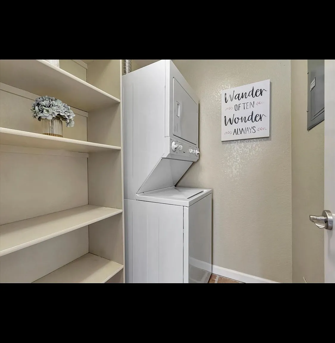 1 bed, 716 sqft, $2,800 — Photo 1