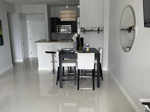 4th image of 550 Okeechobee Blvd APT 1112