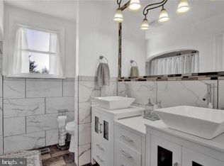 23 S Chestnut St, Dillsburg, PA 17019