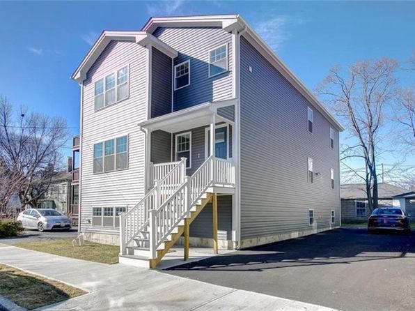 17 Slocum St #1