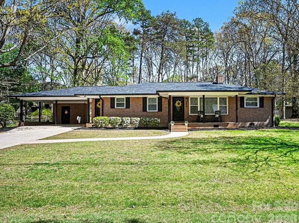 235 Cantiberry Dr, Salisbury, NC 28146