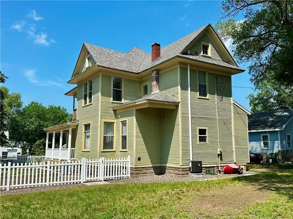 1403 Omaha Street, Eau Claire, WI 54703