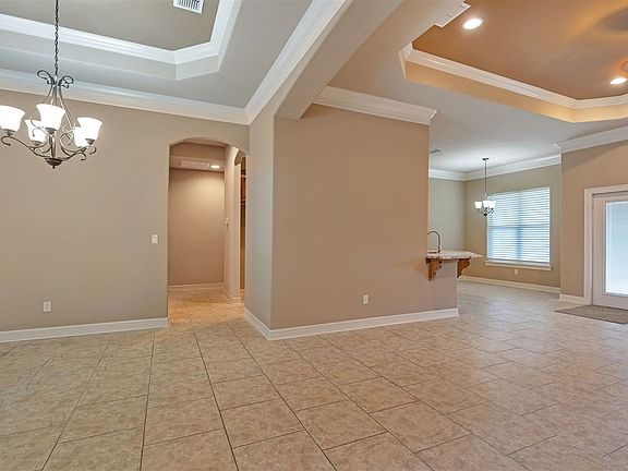 5th image of 101 Germantown Cir