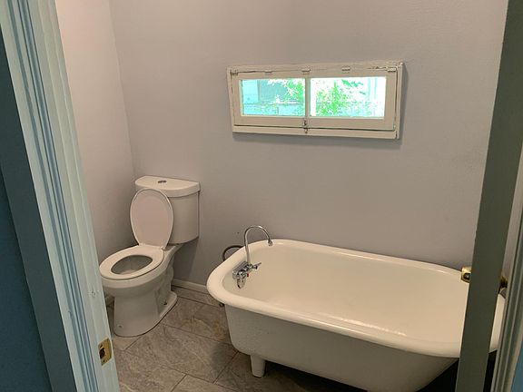 5th image of 808 Prado St