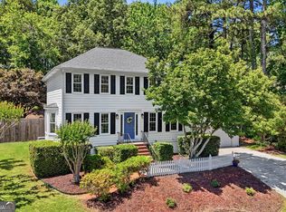 530 Woodline Ct, Roswell, GA 30076