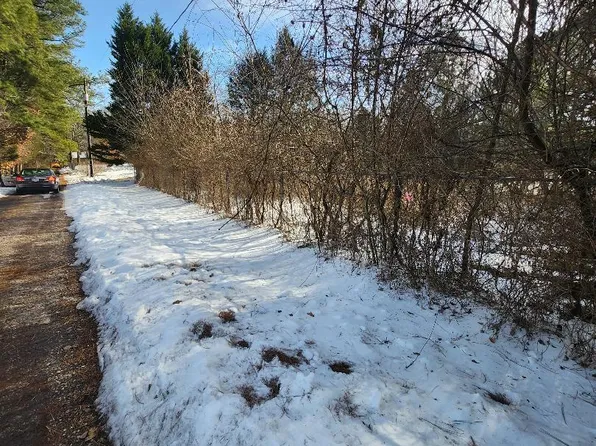 9546 Rapidan Dr, Fredericksburg, VA 22407