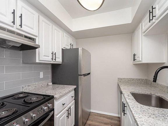 2nd image of 4757 Barkley Cir #1571-06