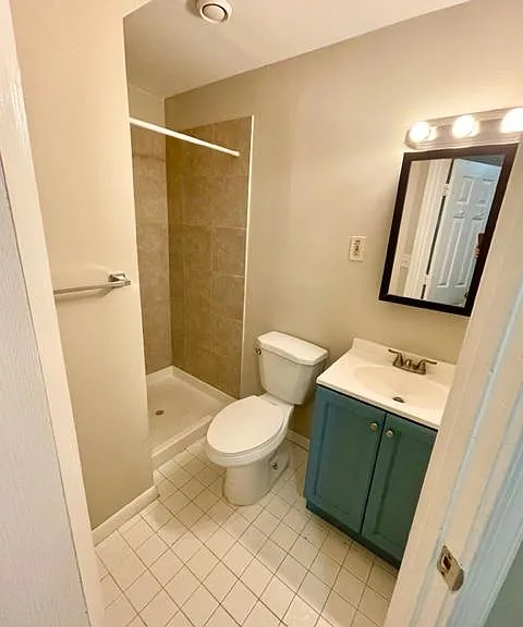 1913 N Edison St — Photo 16