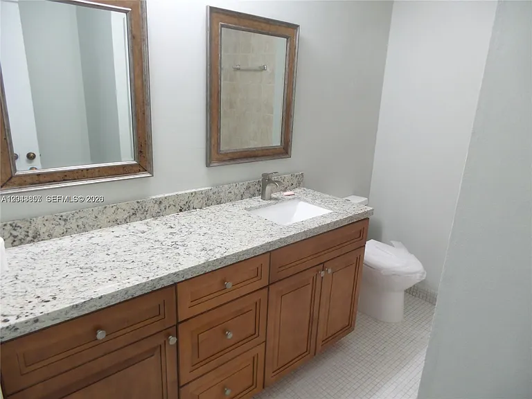 10794 N Kendall Dr #B22 — Photo 14