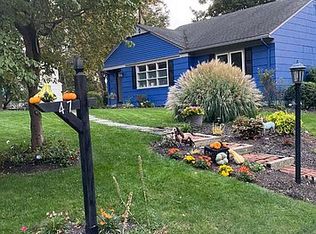 47 Main St, Peapack, NJ 07977