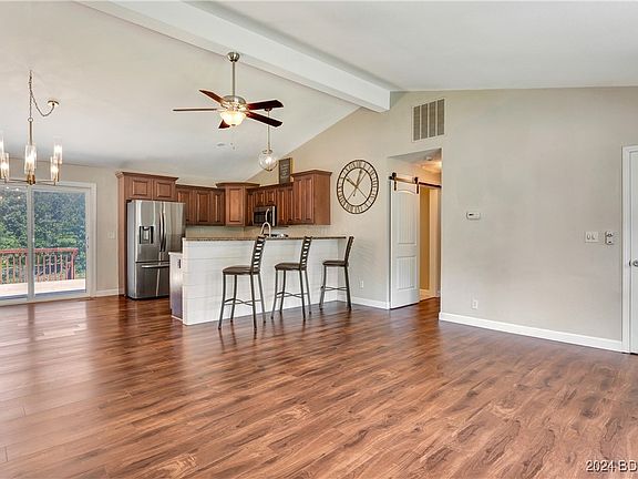 2nd image of 347 Ginny Dr