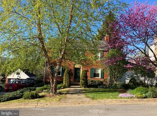 210 W 1st St, Front Royal, VA