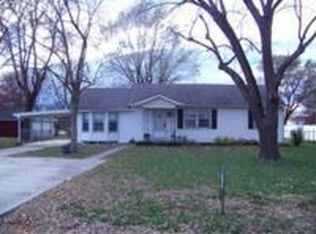 600 SW Locust St, Oak Grove, MO 64075