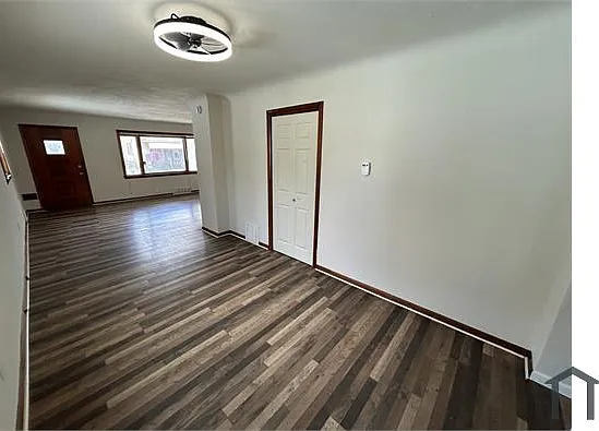 3430 E 73rd St — Photo 29