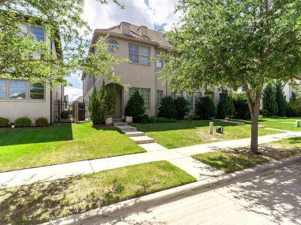 514 Sheer Bliss Ln, Fort Worth, TX 76114