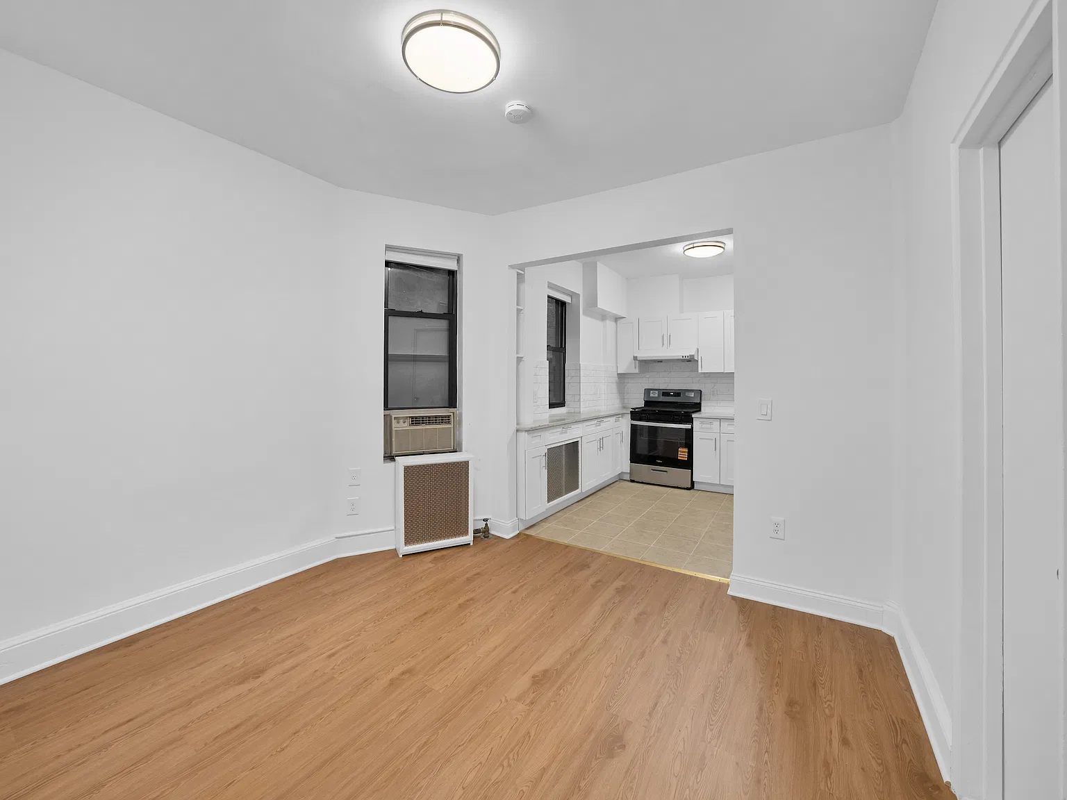 32 Mulberry Street — Photo 4