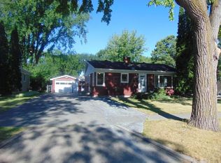 2302 8th St N, Fargo, ND 58102
