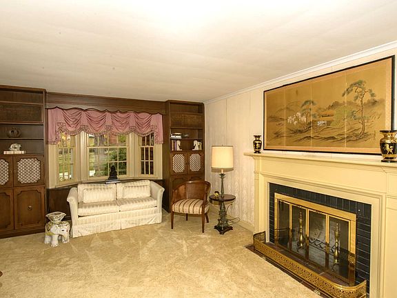 Living Room - another view