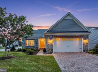 225 Savannah Dr, Gettysburg, PA 17325