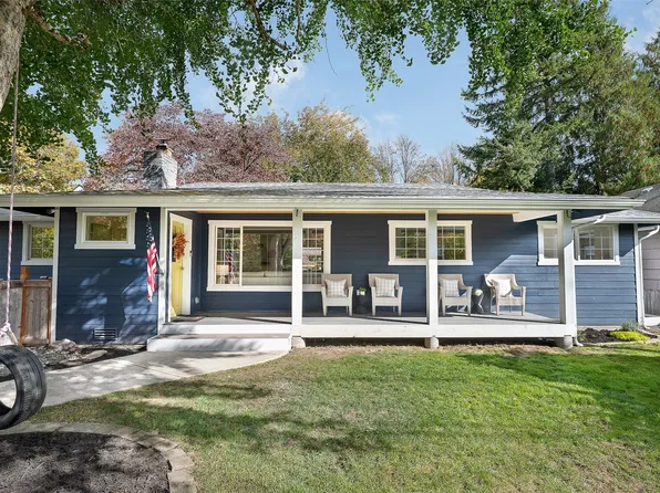 7916 Maple Avenue SE, Snoqualmie, WA 98065