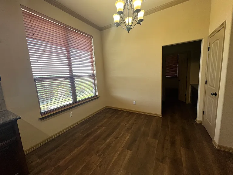 543 Drury Ln — Photo 27