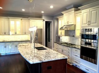 4407 Loretta Ln, Minnetonka, MN 55345
