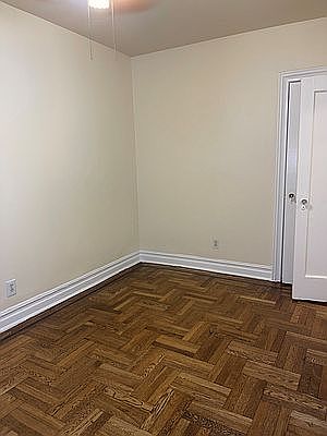 4th image of 45-18 39th Pl #2A