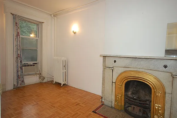 Rented by Green Line Realty | media 29