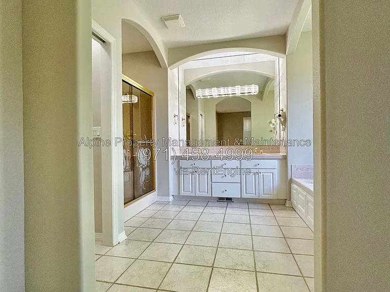 820 NW Pebble Beach Way — Photo 28