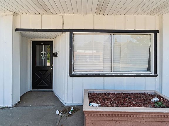 4th image of 719 W Saginaw St