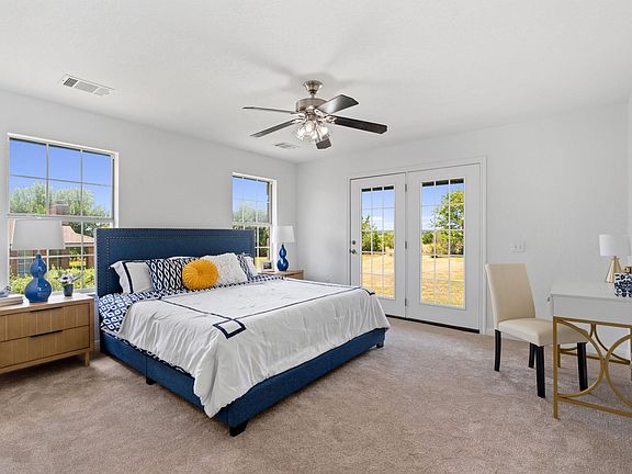 5th image of 207 Meadow Oaks Dr
