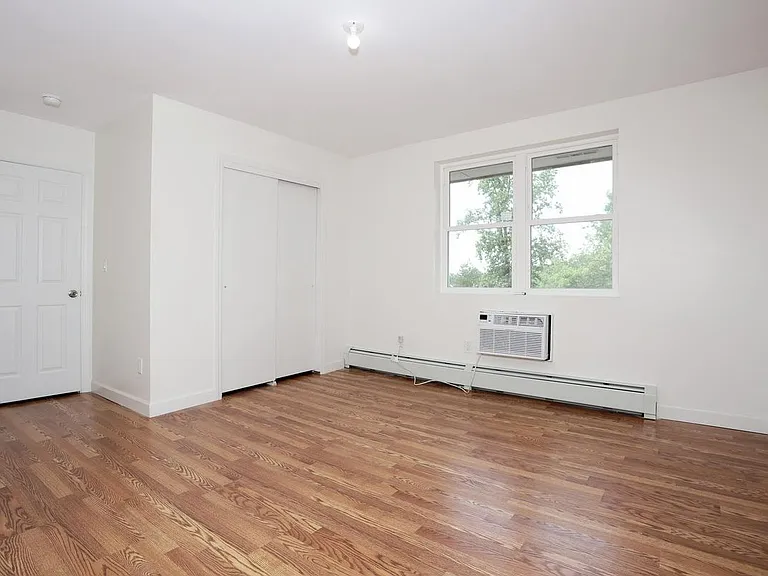 242F Kearsing Pkwy #3 — Photo 3