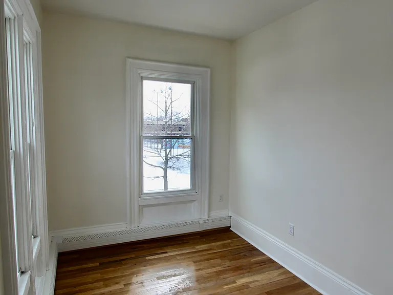81 Summer St #2E — Photo 8