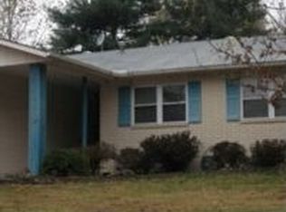 402 Midland Ave, Fayetteville, AR 72764