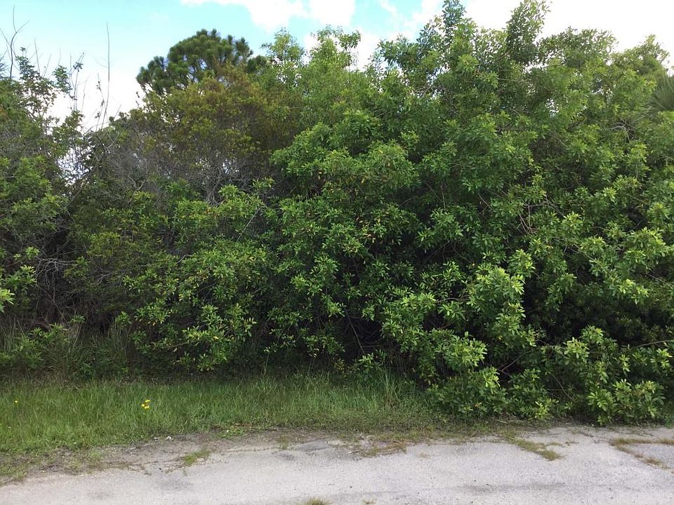 2nd image of 2712 SE Ross Ct