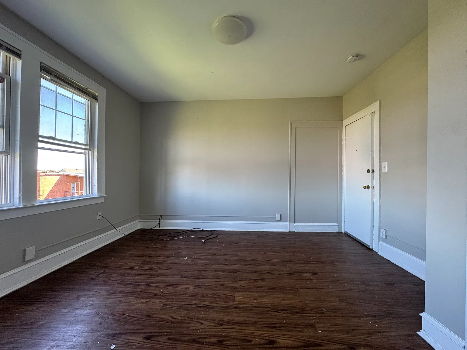 2 bed, 765 sqft, $1,345 — Photo 2