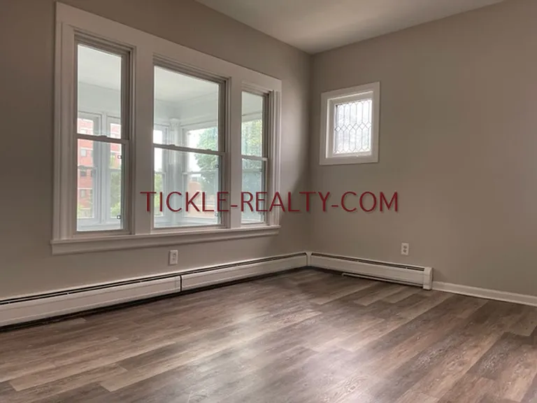 681 Averill Ave. — Photo 20
