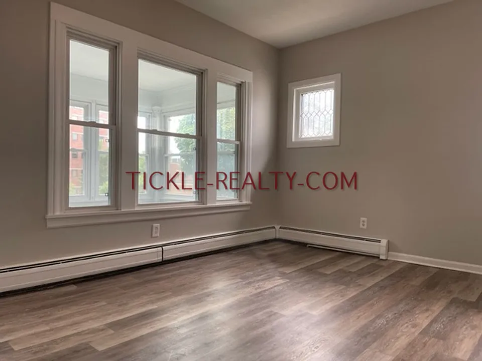 681 Averill Ave.