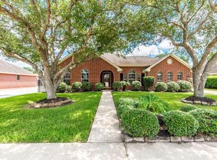 506 Clear Creek Meadows Dr, League City, TX 77573