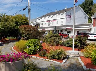 16 Manning St APT 201, Derry, NH 03038